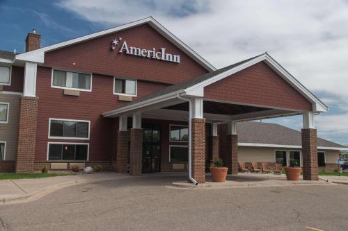 hotels with suites in Roseville