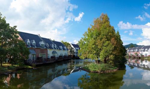 Forest Villa Huis Ten Bosch - Best Hotels Kyushu