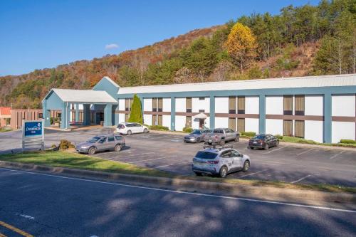 Cherokee Inn - Best Hotels in Cherokee, NC