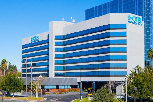 Hotel Huntington Beach - Best Parking Hotels in Huntington Beach, CA