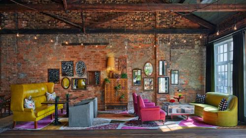 Hotel Abacus - Best Hotels in Athens, GA