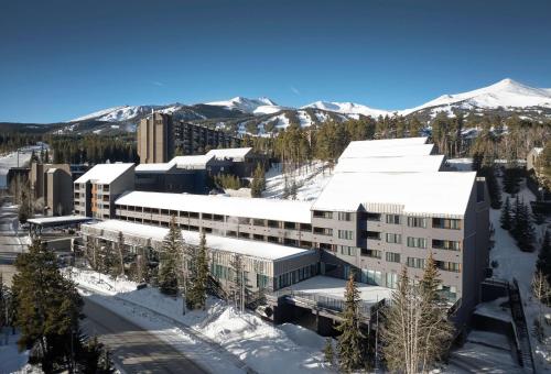 Hotel Alpenrock Breckenridge, Curio Collection by Hilton - Best Pet-Friendly Hotels in Breckenridge, CO