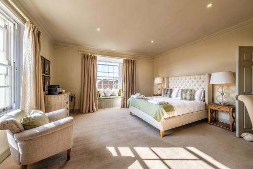 The Black Lion, Long Melford - Best Hotels in Suffolk