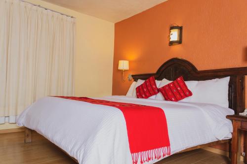 Plaza Magnolias - Best Parking Hotels in San Cristobal de las Casas