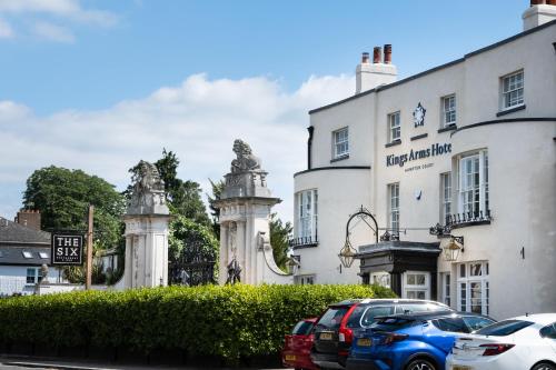 The Kings Arms - Best Hotels in Surrey