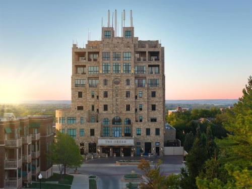 The Oread Lawrence, Tapestry Collection by Hilton - Best Fitness Hotels in Kansas