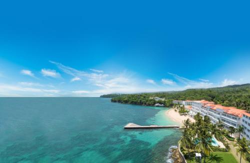 Couples Tower Isle - Best Hotels with Airport Shuttle Service in Jamaica