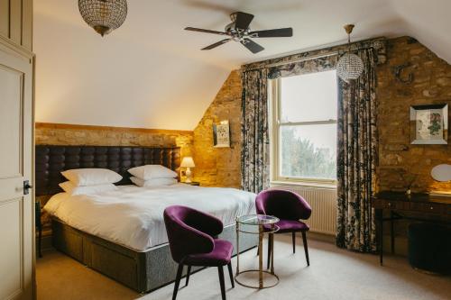 Crown Hotel
