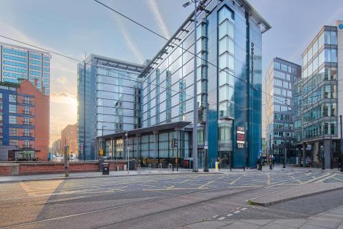 DoubleTree by Hilton Manchester Piccadilly - Best Fitness Hotels in Manchester