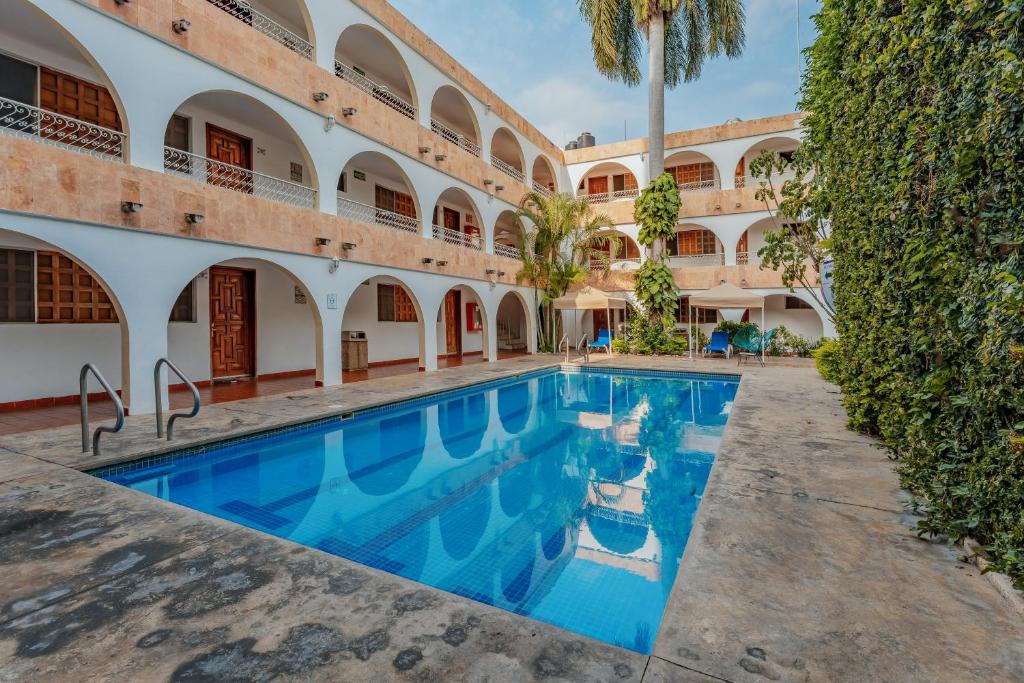 Hotel Maya Yucatan - Best Pool Hotels in Merida
