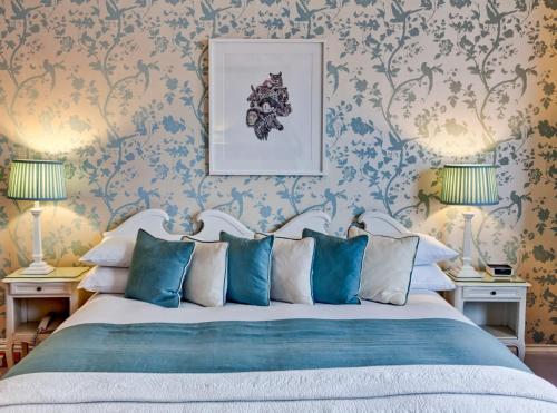 The Claremont - Best Hotels in Brighton