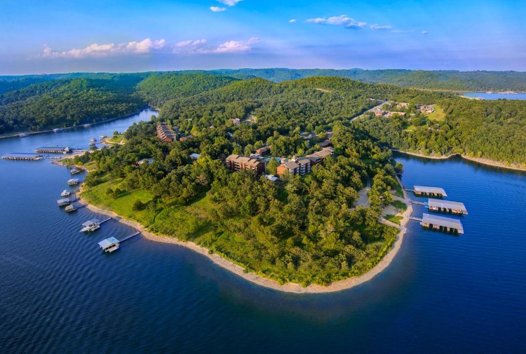 Still Waters Resort - Best Hotels in Branson, MO