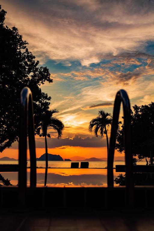 Yao Yai Beach Resort - Best Spa Hotels in Thailand