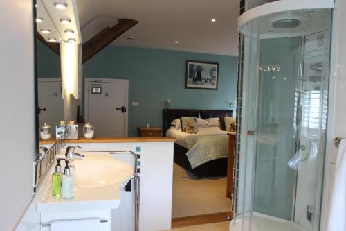 The Salty Monk Bed & Breakfast - Best Dog Friendly Hotels in Devon