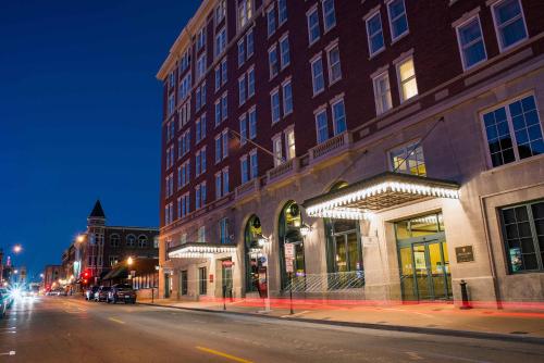 Hotel Julien Dubuque - Best Hotels in Iowa