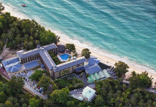 Coral Strand Smart Choice - Best Pool Hotels in Seychelles