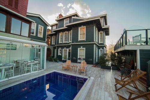 HHK Hotel - Istanbul Hotels with Pools