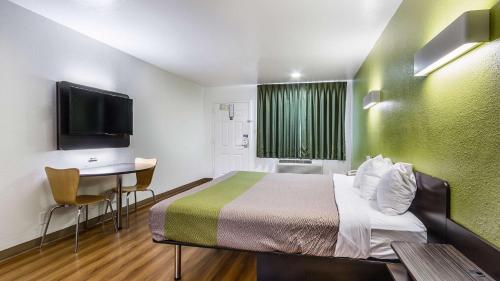 Motel 6-San Marcos, TX - North - Best Hotels in San Marcos, TX