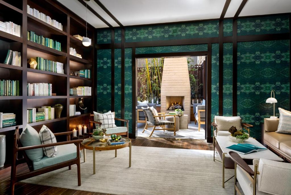 Ambrose Hotel - Santa Monica Hotels with a Pool