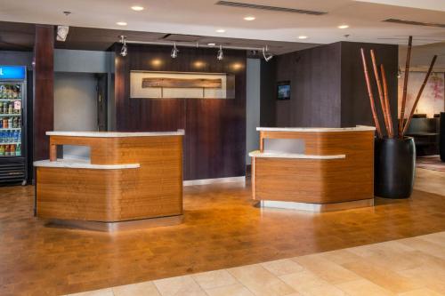 Hotel Chino Hills - Best Parking Hotels in Anaheim-Disneyland, CA