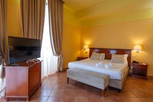 Hotel Nuvò - Best Pet-Friendly Hotels in Naples, Italy