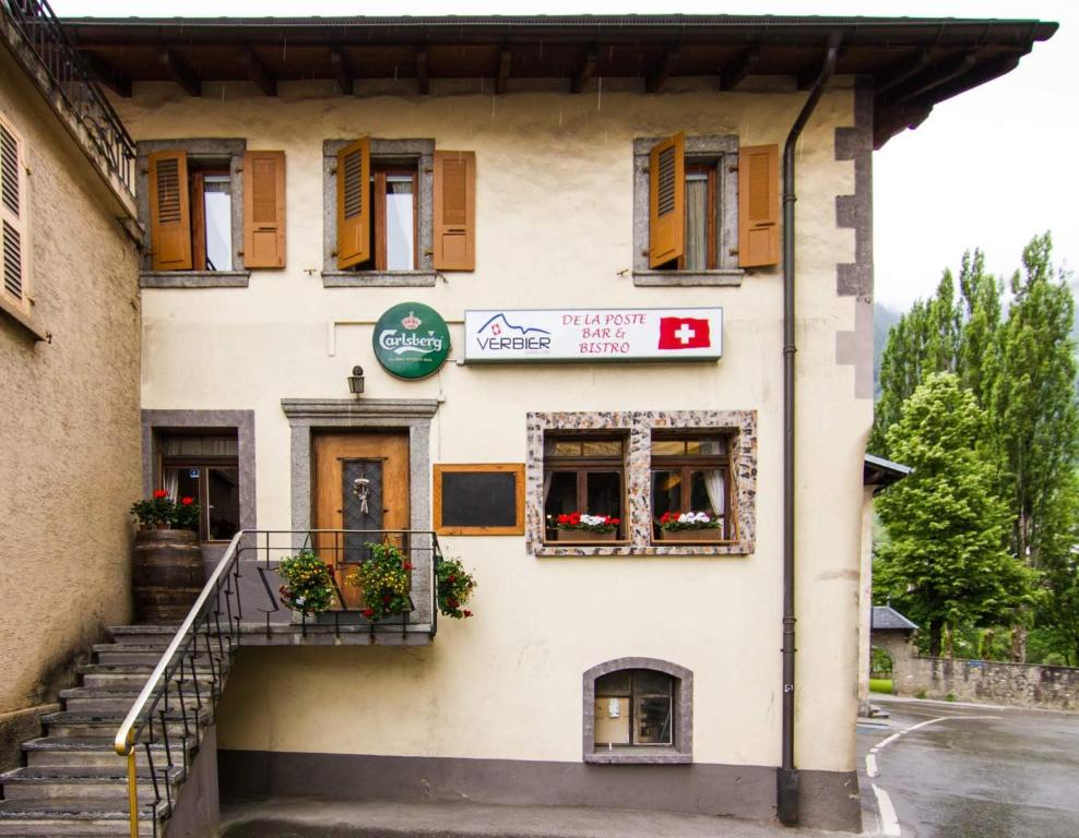 Hotel de la Poste - Best Hotels in Le Chable