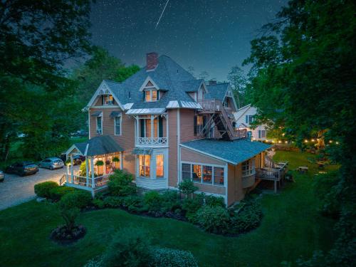 Brook Farm Inn - Best Hotels in The Berkshires, MA