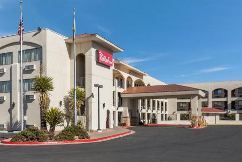 hotels with suites in Albuquerque