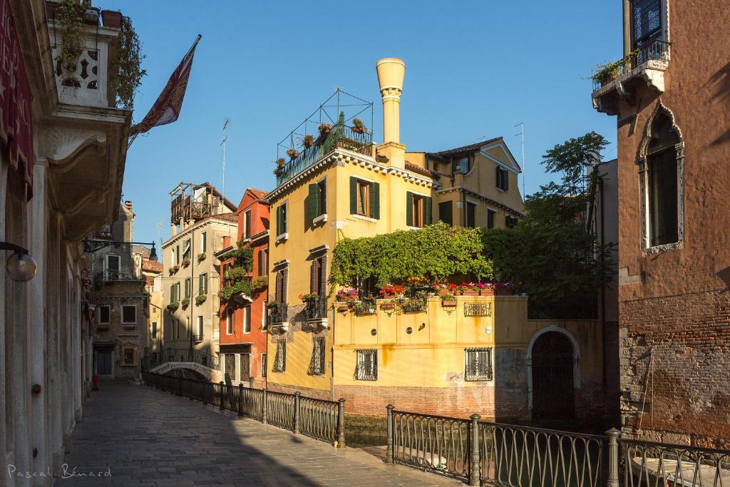 Residenza De L'Osmarin Suites - Best Hotels in Venice
