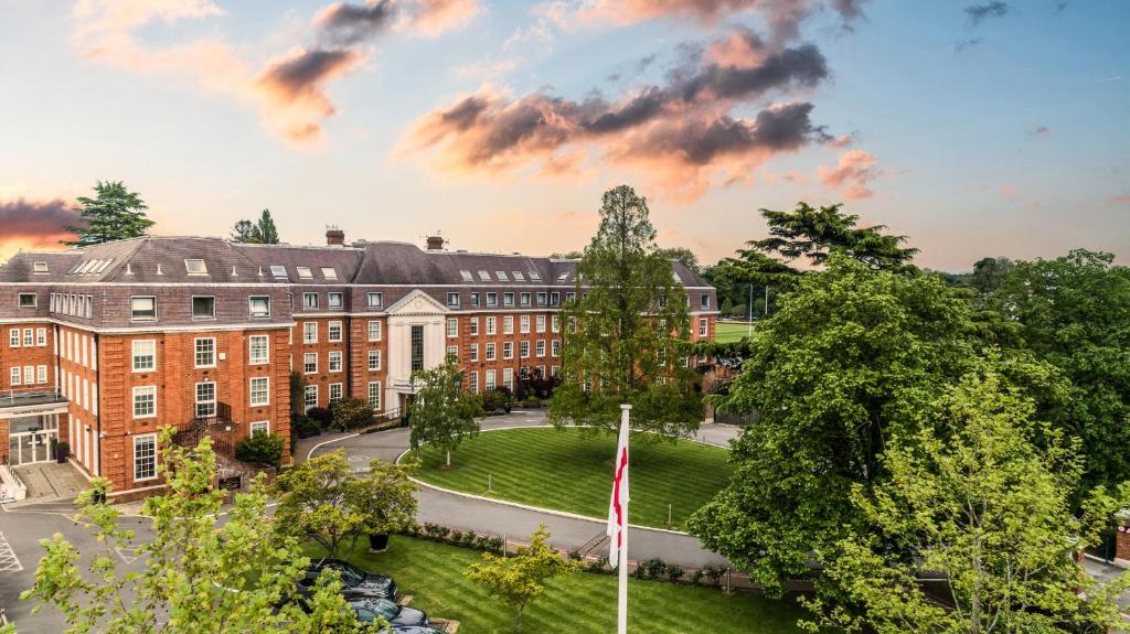 The Lensbury Resort - Best Parking Hotels in London, England