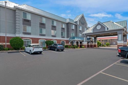 Country Inn & Suites by Radisson, Hot Springs, AR - Best Parking Hotels in Hot Springs, AR