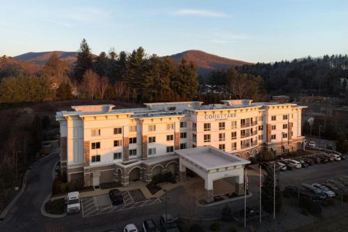 Courtyard by Marriott Boone