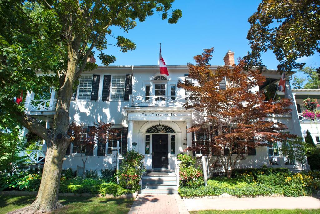 The Charles Hotel - Best Hotels in Ontario