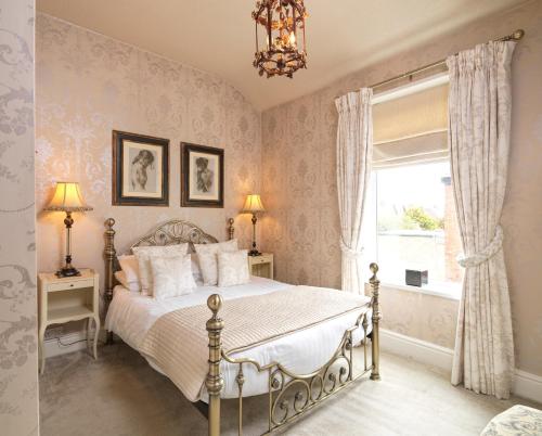 Howarth House