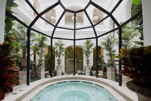 Mystery Hotel Budapest, Preferred Hotels & Resorts - Best Hotels in Budapest