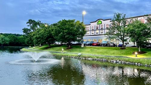 suite hotels in Manassas