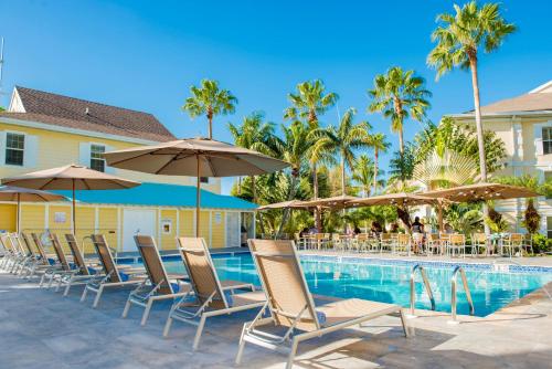 Sunshine Suites Resort - Best Beach Hotels in Cayman Islands