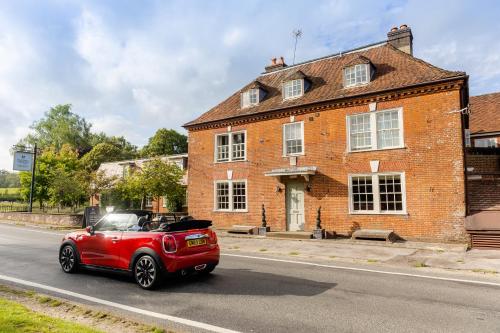 The Bell Inn Hotel - Best Hotels in Hampshire