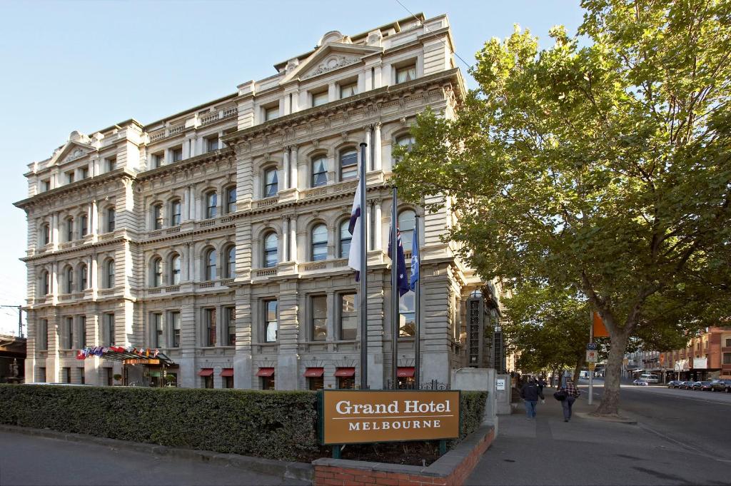 Grand Hotel Melbourne - Best Pool Hotels in Melbourne
