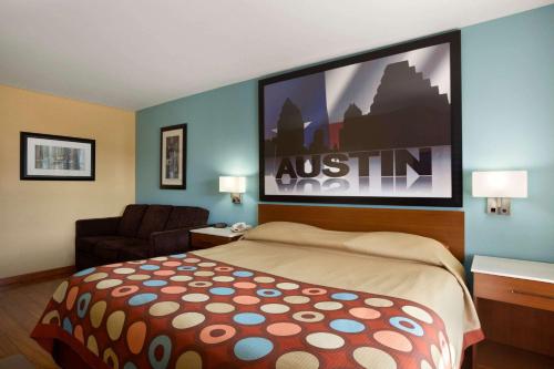 suite hotels in Bastrop