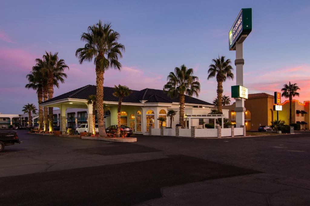 St. George Inn and Suites - Best Hotels in St. George, UT