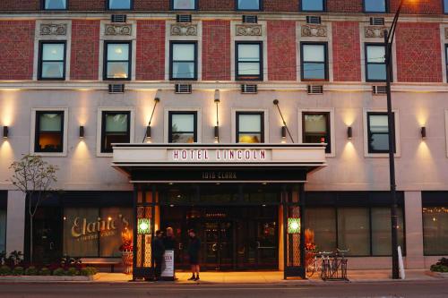 Hotel Lincoln - Pet Friendly Hotels Chicago
