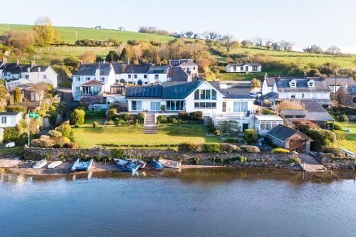 Seaflowers - Best Hotels in Devon