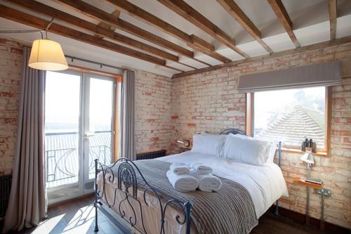 Rocksalt Rooms - Best Hotels in Kent