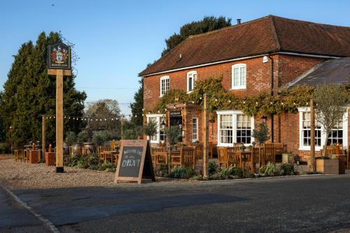 Bedford Arms Hotel - Best Hotels in Hertfordshire