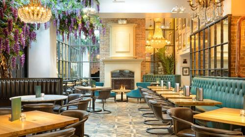 Black Ivy - Best Hotels in Edinburgh
