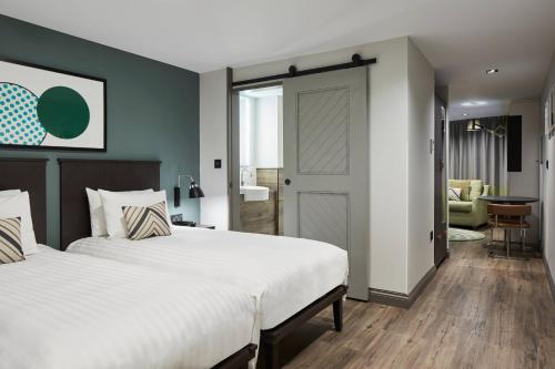 Residence Inn by Marriott London Tower Bridge - Best Hotels with Free Breakfast in London, England