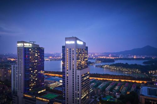 The Westin Nanjing Xuanwu Lake - Best Fitness Hotels in China