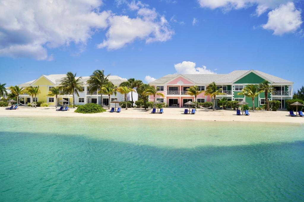 Sandyport Beach Resort - Best Pool Hotels in Bahamas