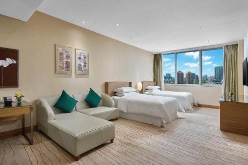 Four Points by Sheraton Shanghai, Daning - Best Pool Hotels in Shanghai